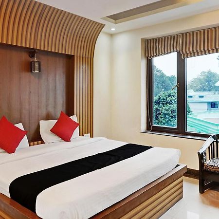 Capital O 1641 Hotel Radiance Paradise Дехрадун Экстерьер фото